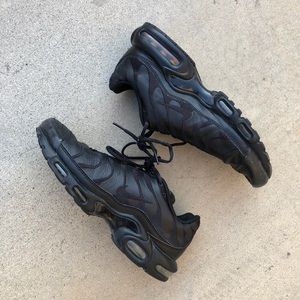 Nike Air TN All Black